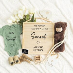 Digital Pregnancy Announcement / Pregnancy Reveal / Social Media / Gender Neutral / Facebook / Instagram / Boho / Person