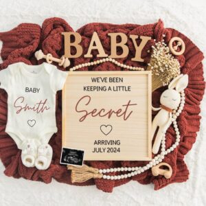Digital Pregnancy Announcement / Pregnancy Reveal / Social Media / Gender Neutral / Facebook / Instagram / Boho / Person