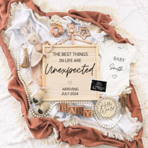Digital Pregnancy Announcement / Pregnancy Reveal / Social Media / Gender Neutral / Facebook / Instagram / Boho / Person