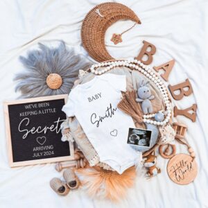 Digital Pregnancy Announcement / Pregnancy Reveal / Social Media / Gender Neutral / Facebook / Instagram / Boho / Person