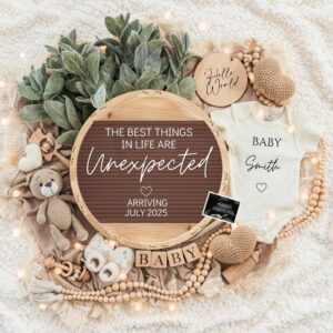Digital Pregnancy Announcement / Pregnancy Reveal / Social Media / Gender Neutral / Facebook / Instagram / Boho / Person