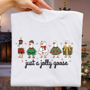 Just a jolly goose Png, Funny Christmas Goose PNG, Retro Holiday Humor Design, Sarcastic Xmas Shirt, Trendy Christmas Su