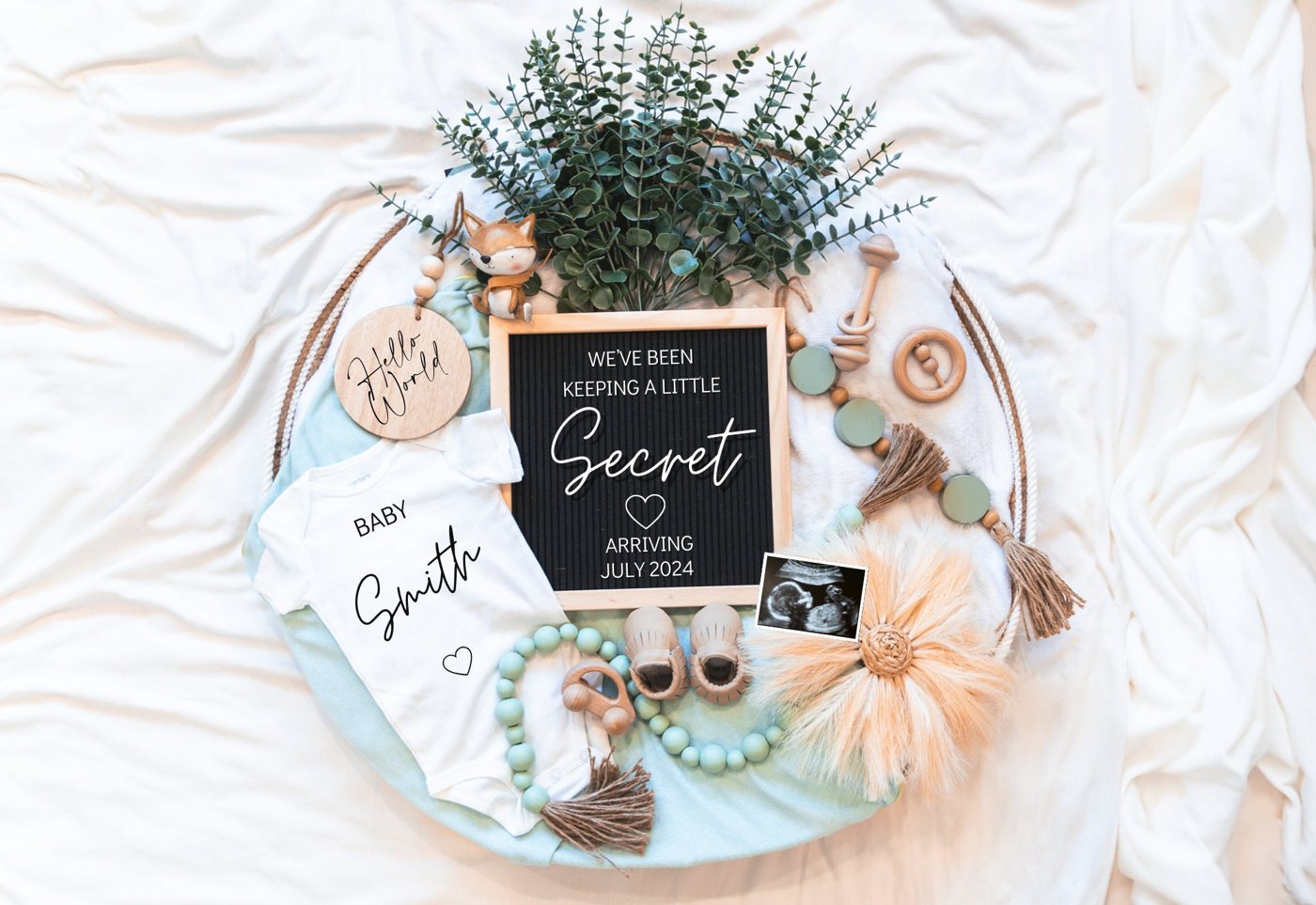 Digital Pregnancy Announcement / Pregnancy Reveal / Social Media / Gender Neutral / Facebook / Instagram / Boho / Person